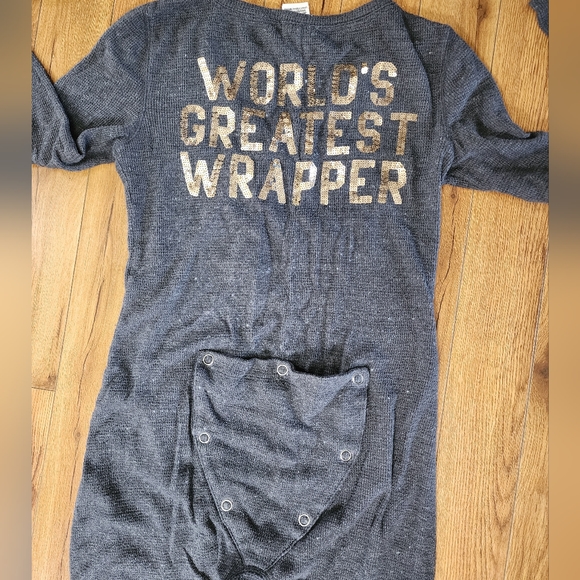 PINK "World's Greatest Wrapper" Onesie - Picture 4 of 4